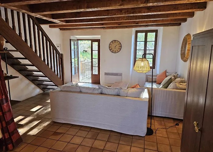 Domaine De Bagard